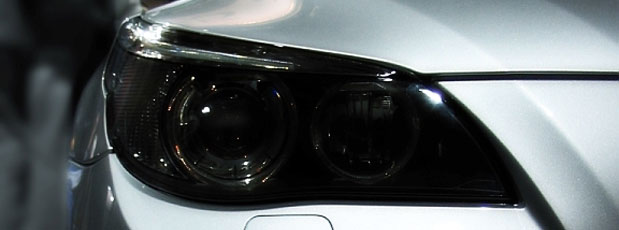 Image of Headlight Vehicle-Security-flaw